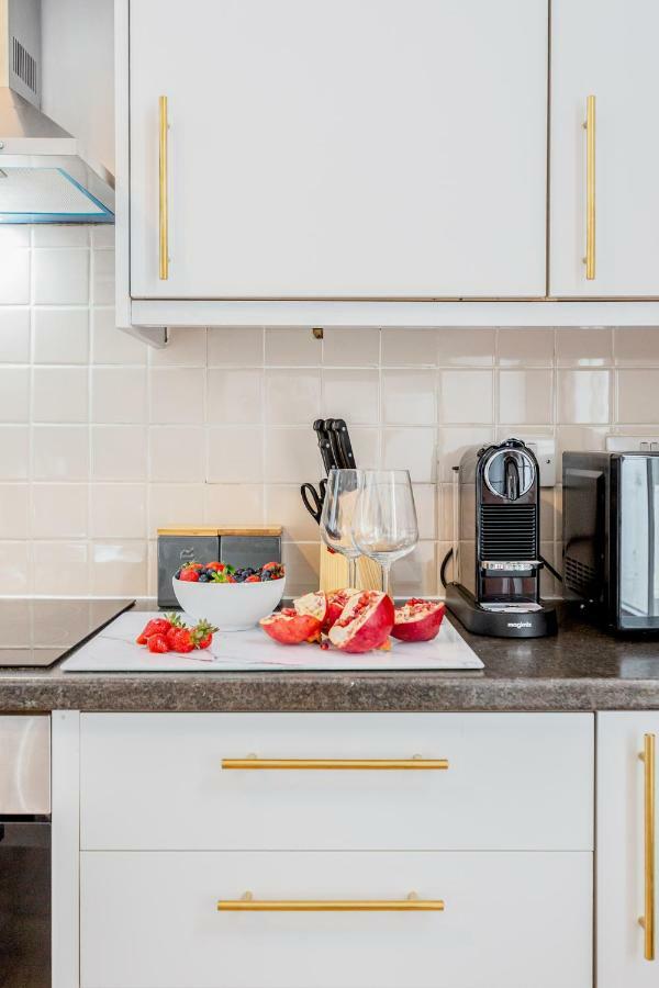 Bright & Spacious 4Beds Home - Kensington High Street-Olympia London Exterior photo