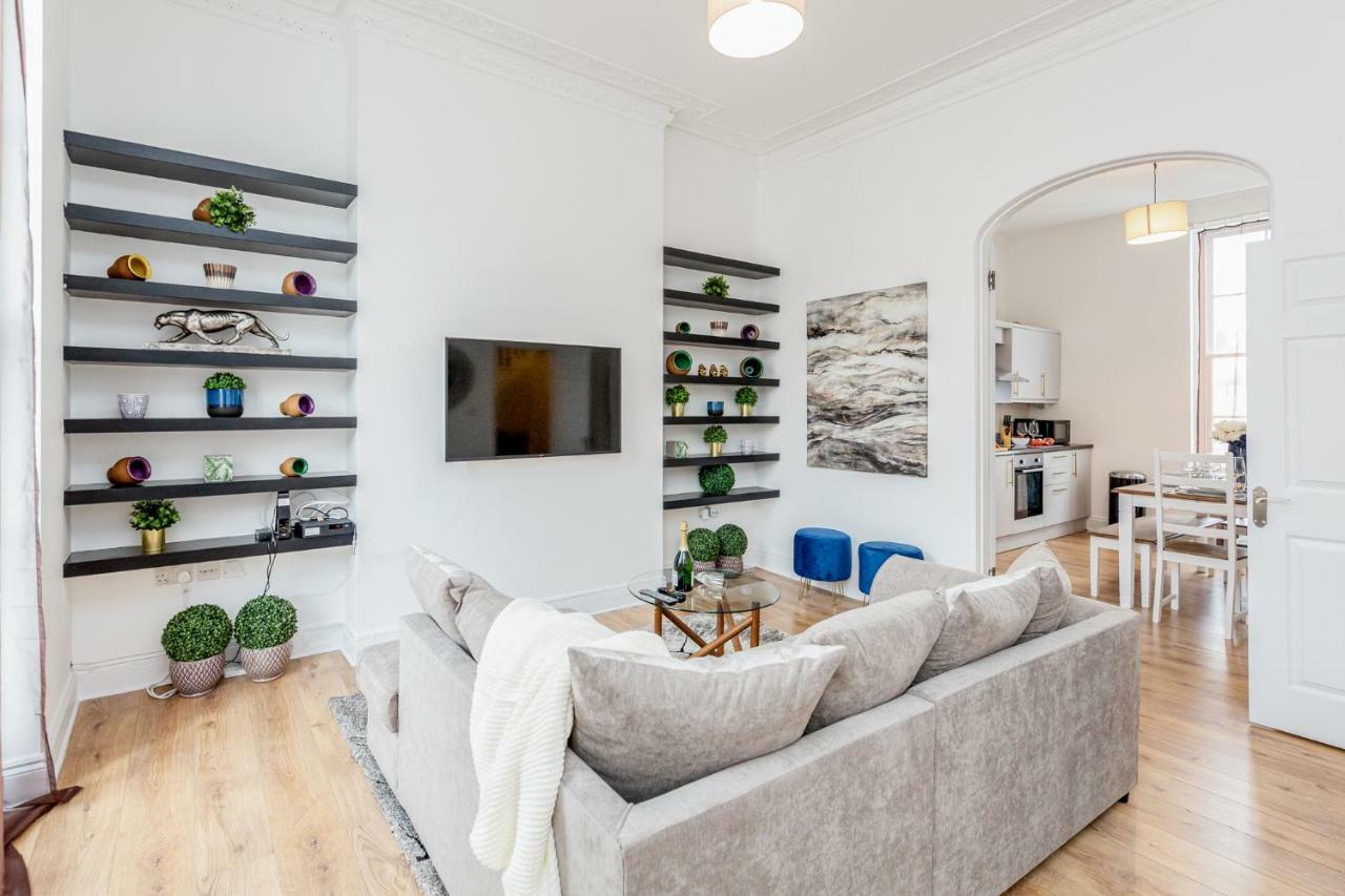 Bright & Spacious 4Beds Home - Kensington High Street-Olympia London Exterior photo