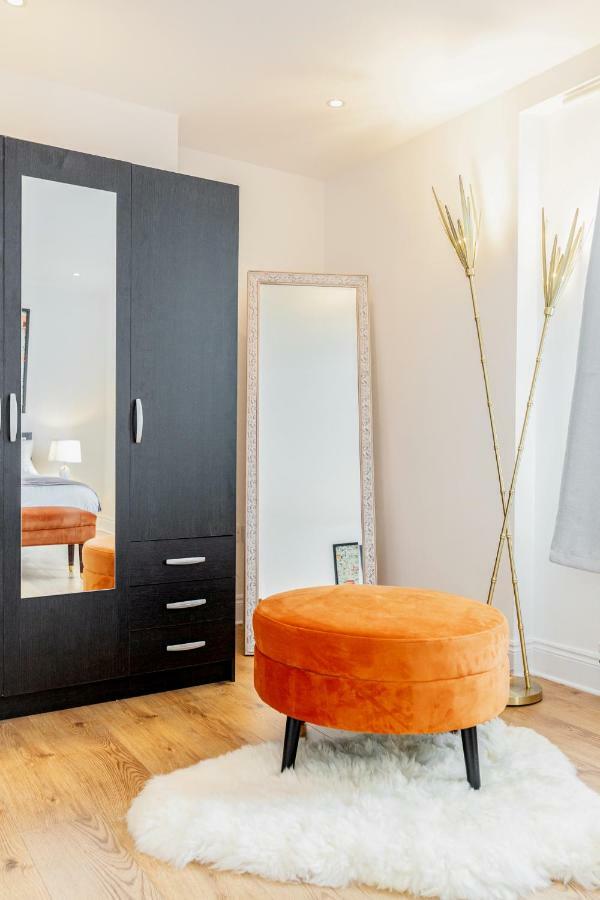Bright & Spacious 4Beds Home - Kensington High Street-Olympia London Exterior photo